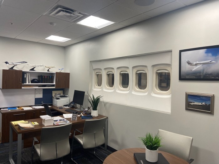 Aviation work office decor ideas